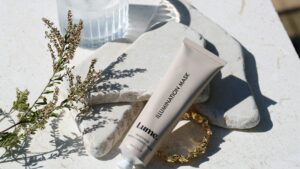 2026 Guide to Tretinoin Alternatives: Budget-Friendly Retinoids