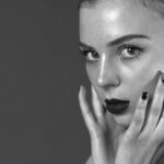 2026 Makeup Trends: How to Get the Clean Girl Look