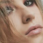 2026 Summer Makeup Trends: Metallic Eyes and Glossy Lips