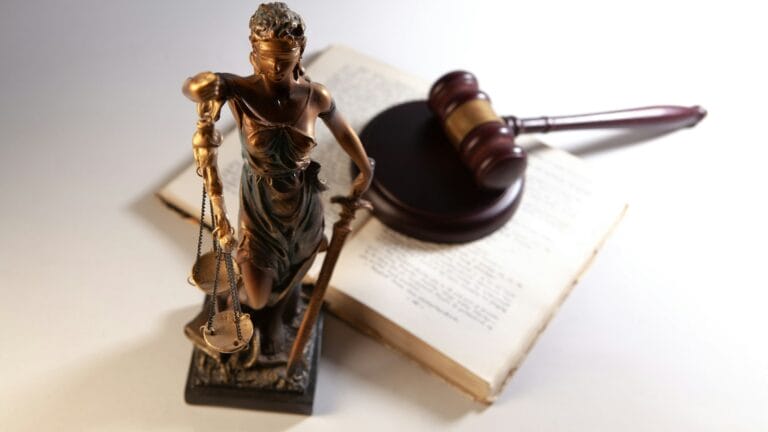 2026’s Biggest Skincare Lawsuits: What Consumers Must Know