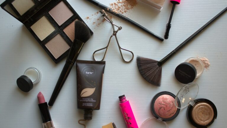 Best Clean Foundations 2026: Non-Toxic Formulas That Work