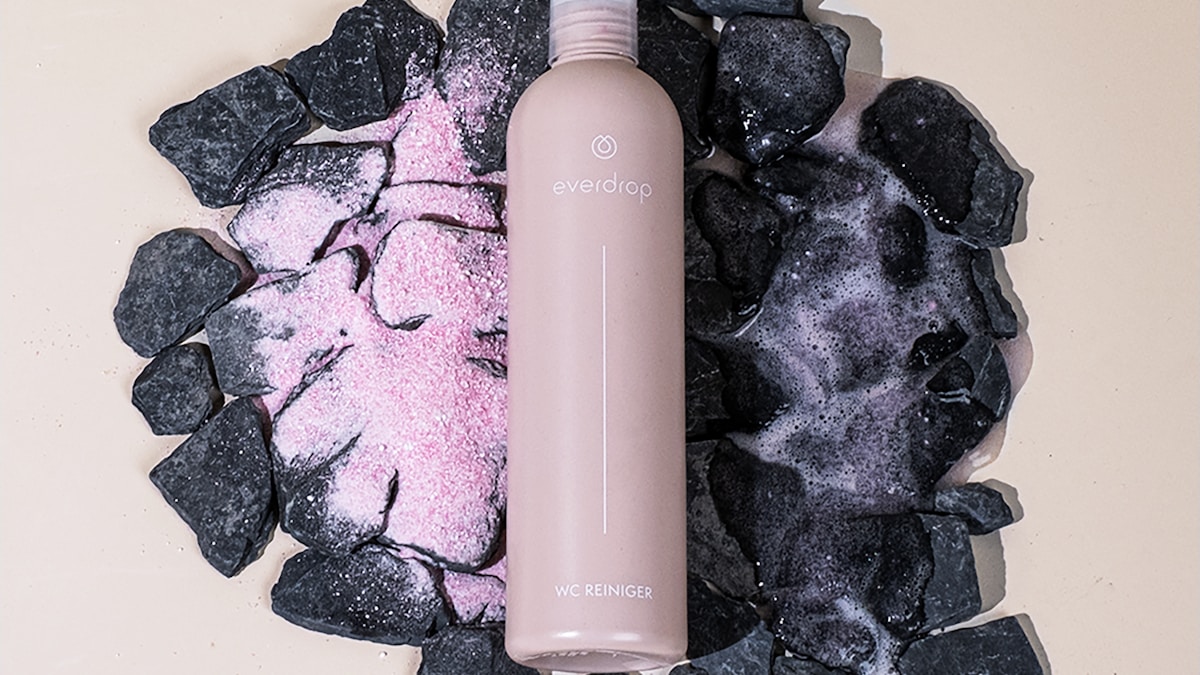 UV protection leave-in conditioners