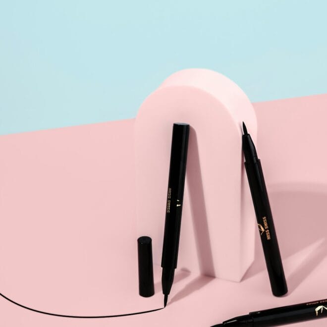 Waterproof Eyeliner 2026: Which Formula Works for Oily Lids?