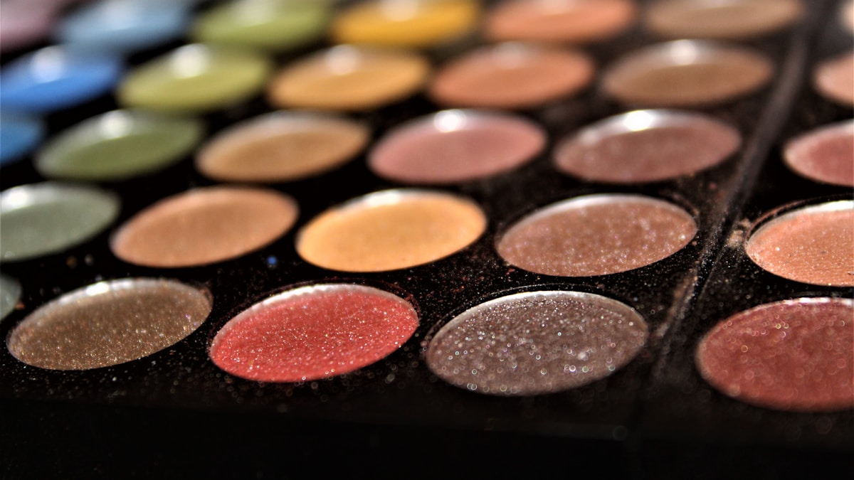 celebrity summer makeup trends 2026