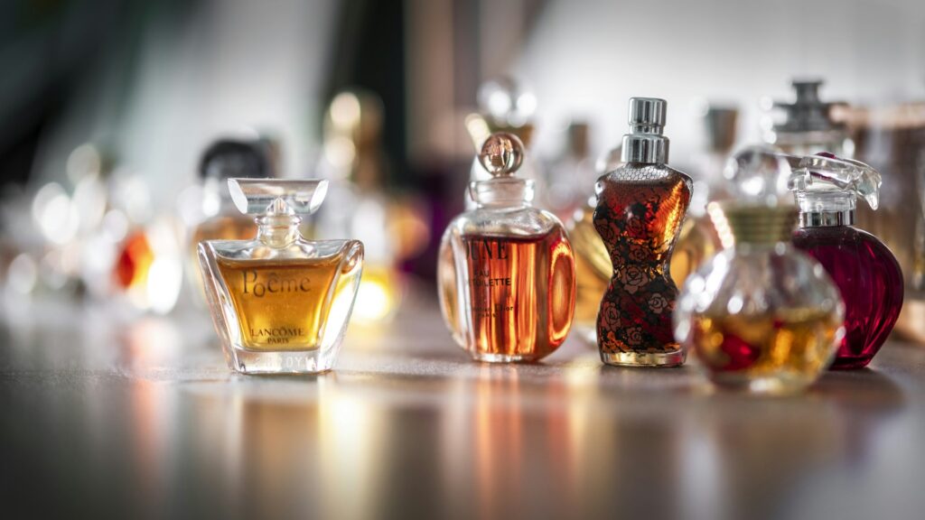 Creed Aventus vs Roja Parfums: Which Luxury Fragrance Is Worth It?