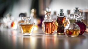 Creed Aventus vs Roja Parfums: Which Luxury Fragrance Is Worth It?