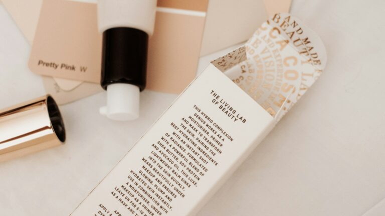Drugstore vs Luxury Mineral Sunscreens: 2026 Face Picks