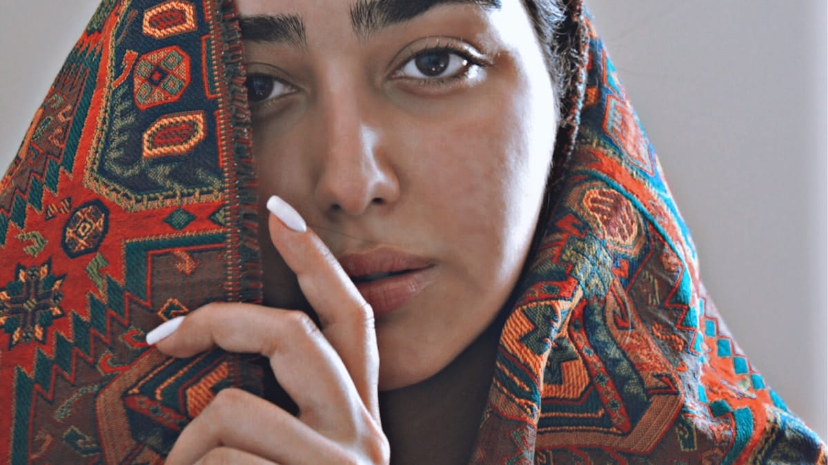 Dua Lipa’s Headscarf Honeymoon Looks — Beaute Cosmetic US Edit 2 headscarf honeymoon