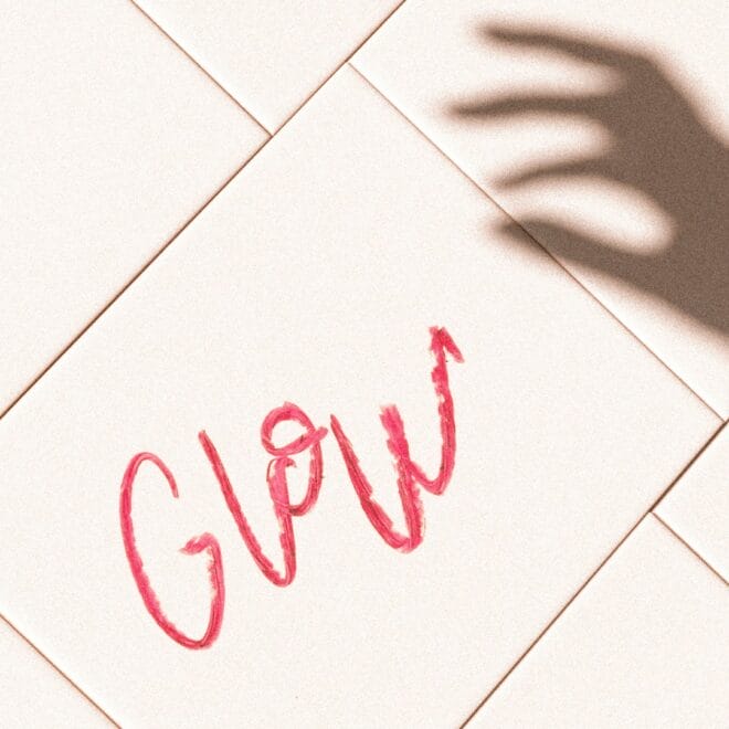 Glass Skin Makeup 2026: 5 Mistakes That Ruin Your Summer Glow