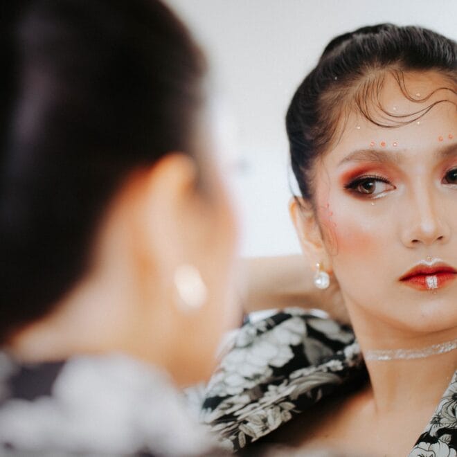 Glass Skin vs Matte Finish: 2026 Makeup Trend Guide