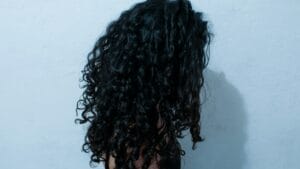 Heatless Curls with Satin Rollers: Summer Hairstyle for Fine Hair