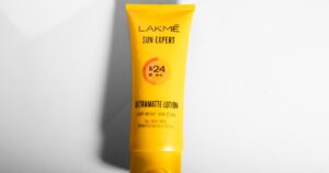 How to Choose Sunscreen for Sensitive Skin: 2026 Guide