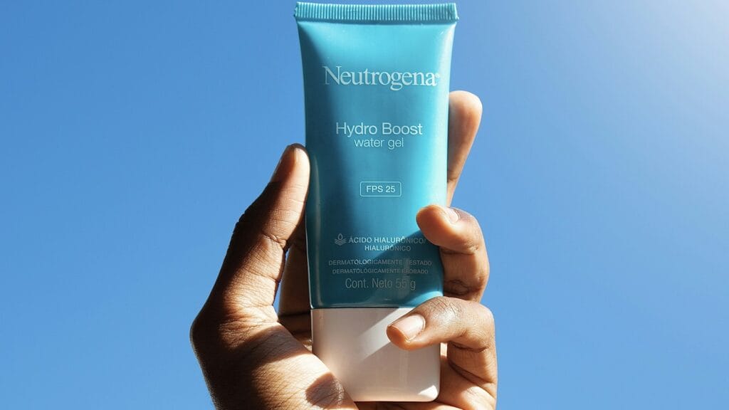 How to Layer Sunscreen and Acne Treatments Without Breakouts