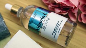 How to Layer Vitamin C and Niacinamide Correctly