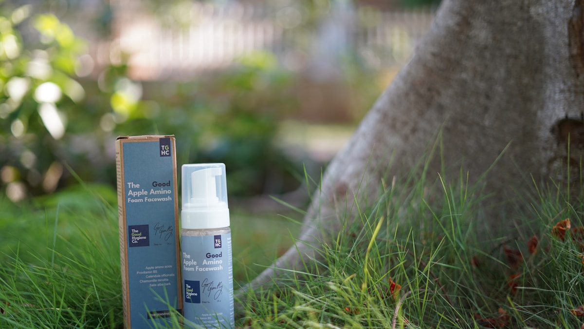 reapply sunscreen over makeup