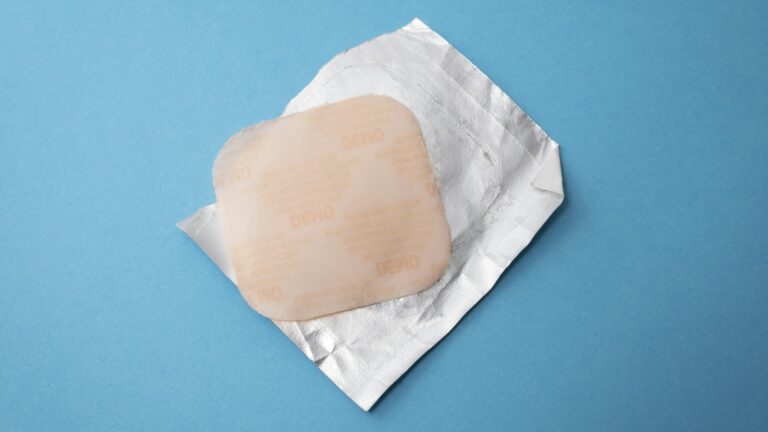 Hydrocolloid vs Microdart Acne Patches: 2026 Review