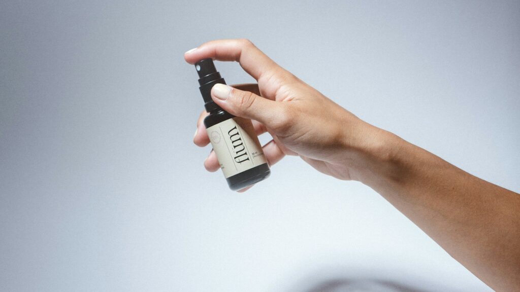 Hypochlorous Acid Spray for Acne: What Derms Say in 2026