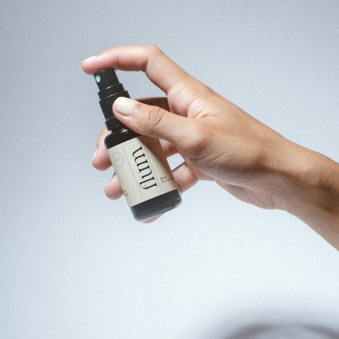 Hypochlorous Acid Spray for Acne: What Derms Say in 2026