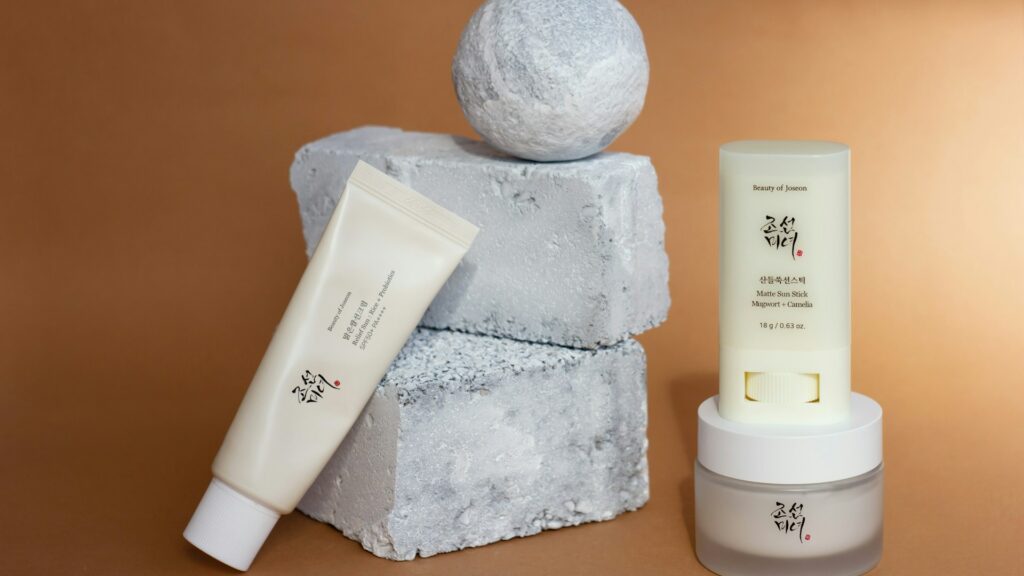 Korean Summer Skincare Routine 2026: Lightweight Products for US Heat