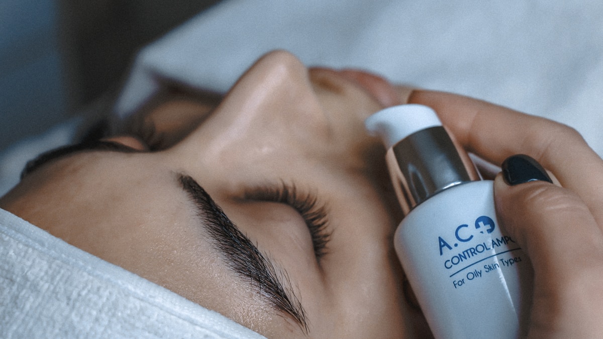 laser vs microneedling anti-aging