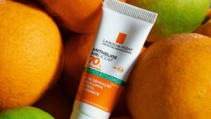 Mineral vs Chemical Sunscreen for Sensitive Skin: 2026 Guide