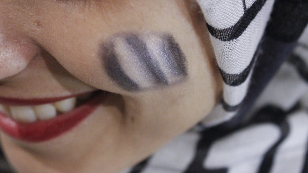 TikTok eyeliner