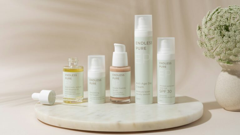 The Correct Skincare Order in 2026: Serums to SPF