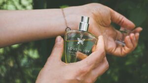 Top 10 Long-Lasting Summer Fragrances for Women 2026