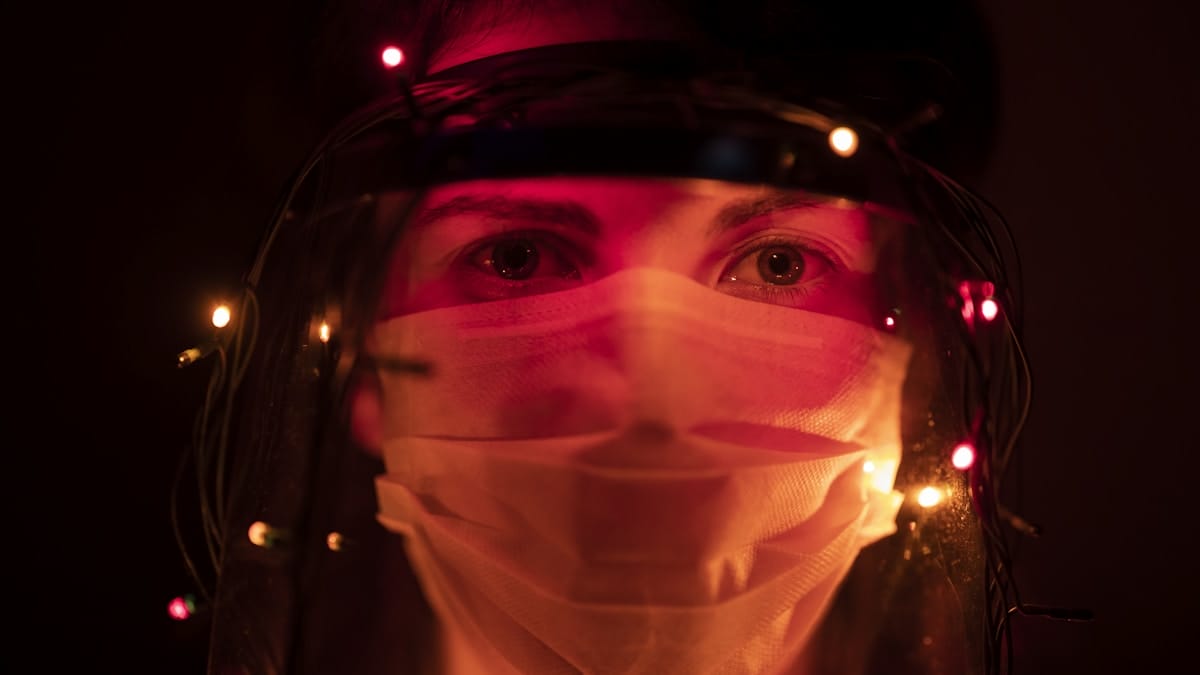 red light therapy cap
