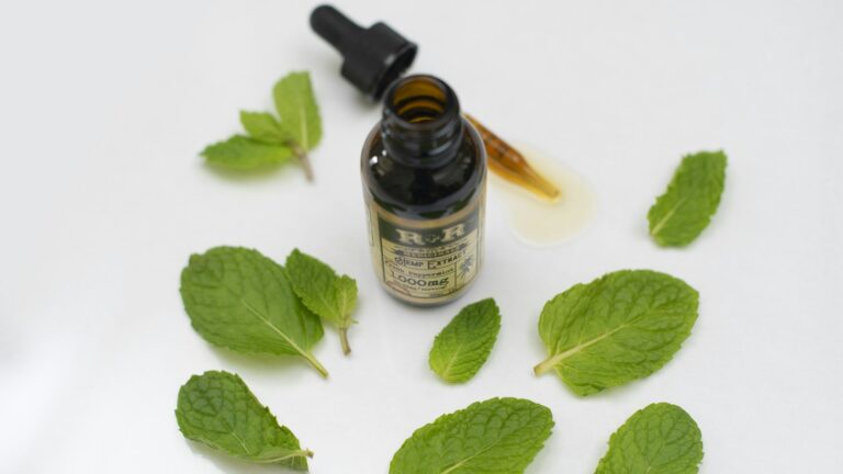 Viral TikTok Rosemary-Mint Hair Growth Oil 2026: Real Results?