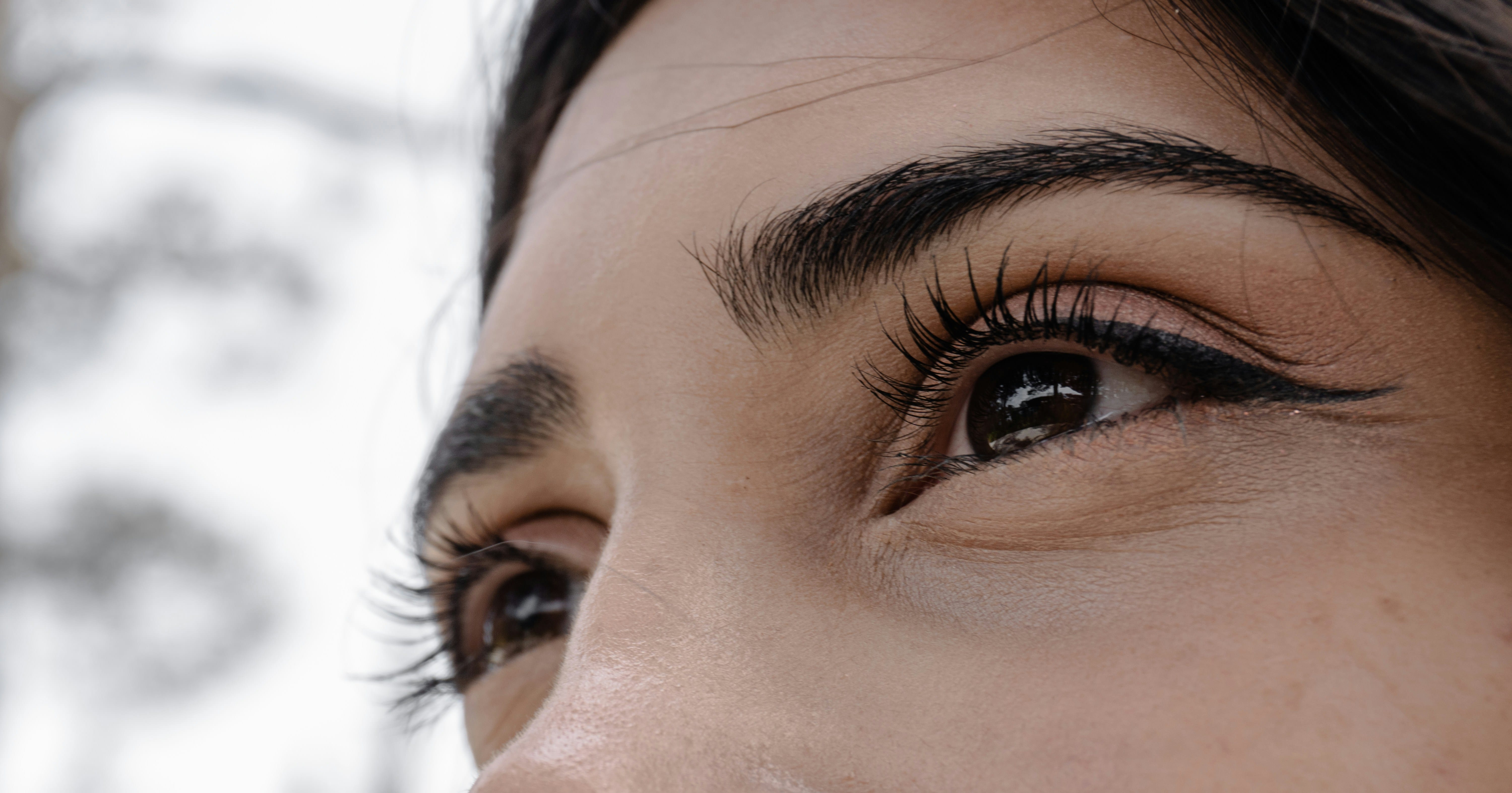 Brow Lamination vs Microblading: Which Lasts Longer in 2026? 2 brow lamination vs microblading